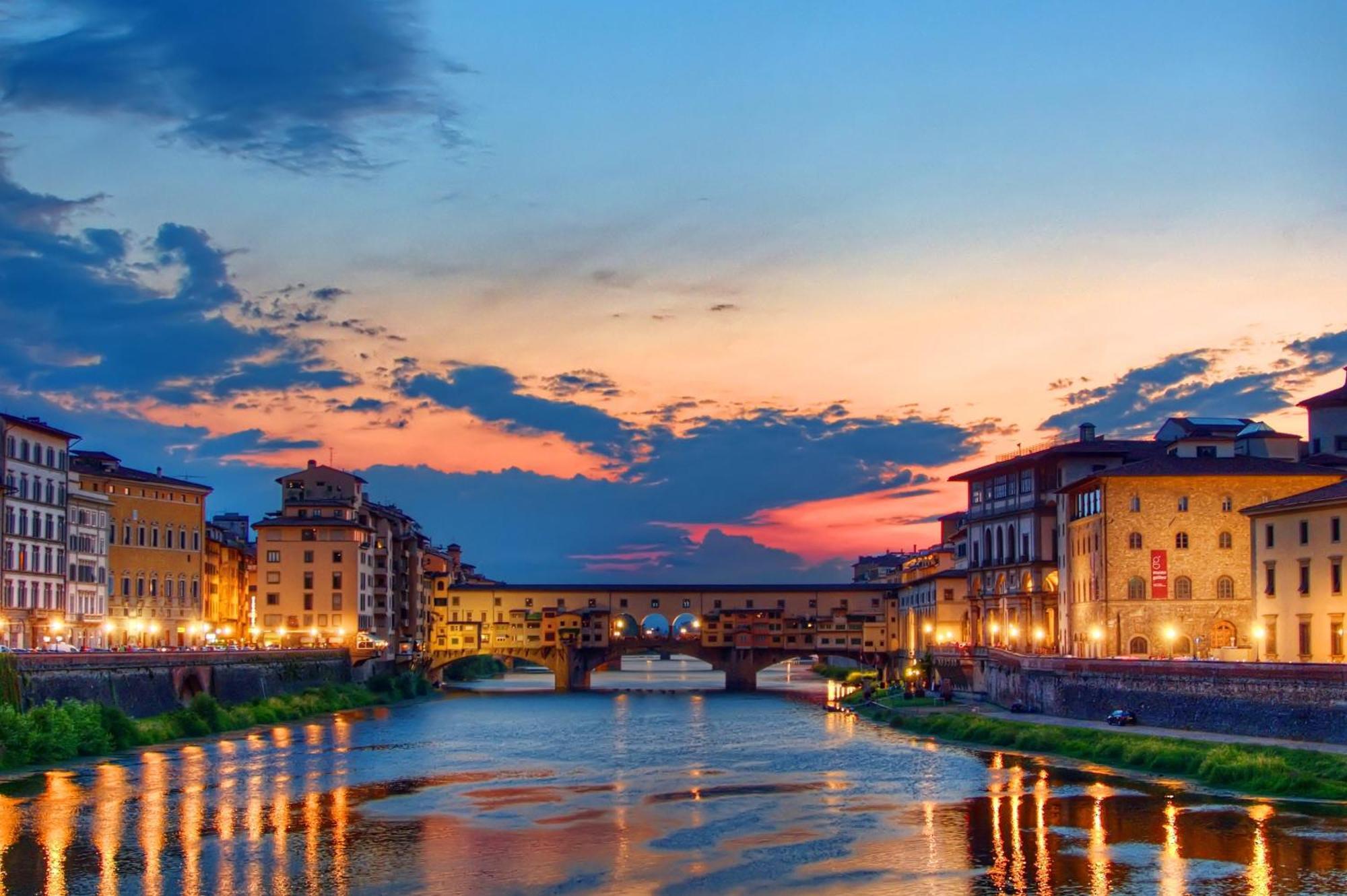 Le Cinque Lampade Florence Suites Bagian luar foto